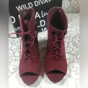 NIB!Wild Diva-Burgundy lace up heels peekaboo boots/Sandals Size 9 thumbnail 4