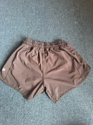 Lululemon Shorts Hotty Hot 2.5" Black thumbnail 3