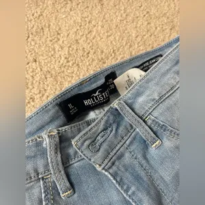 Hollister light wash jeggings thumbnail 3