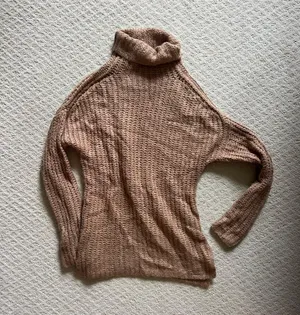 Abercrombie Turtleneck Sweater thumbnail 2
