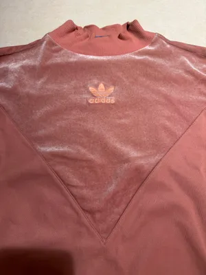 Adidas Women’s vintage sweatshirt thumbnail 2