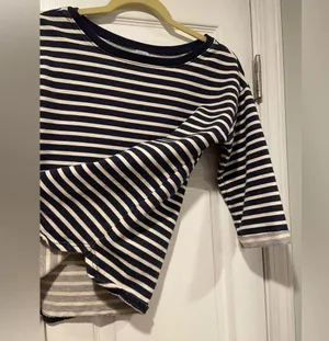 Gap Fit Size M Blue Cream Stripe Crew Neck 3/4 Sleeve Cotton Terry Sweatshirt thumbnail 8