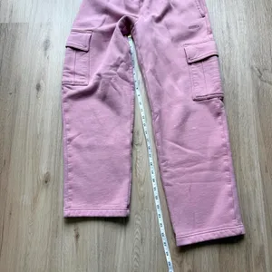 Aritzia Sweatfleece Mega Fit Pink Cargo Sweatpants thumbnail 7