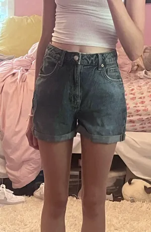 H&M Jean Shorts Denim Blue thumbnail 1