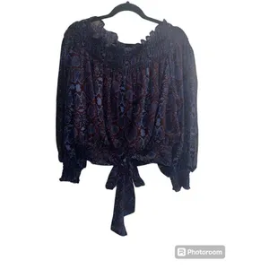 ✨Vici Elena Sheer Mock Neck Sz Medium Blouse✨ thumbnail 5