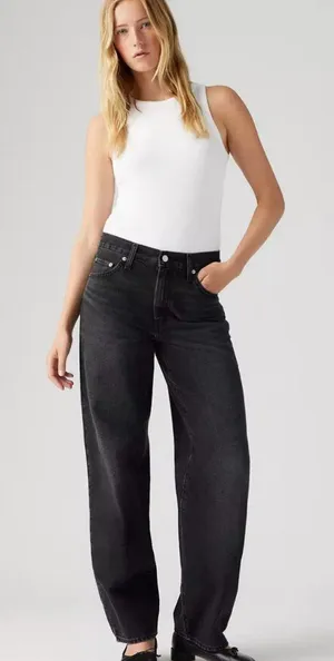 New Levi's 26x30 Premium Baggy Dad Women's Jeans Shrink Up Black thumbnail 1