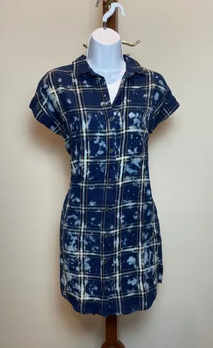 True Craft Plaid Button Down Shirt Dress Size S Navy Cotton thumbnail 1