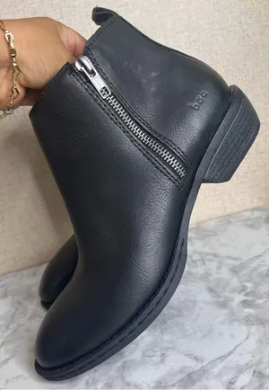 b. o. c. Womens Black Booties Side Zipper Block Heel Ankle Boots thumbnail 1