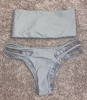 Tobi Bikini Set thumbnail 1