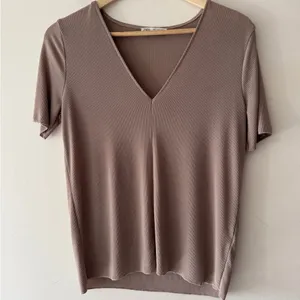 Zara Ribbed Basic Brown‎ Taupe V Neck Top thumbnail 1