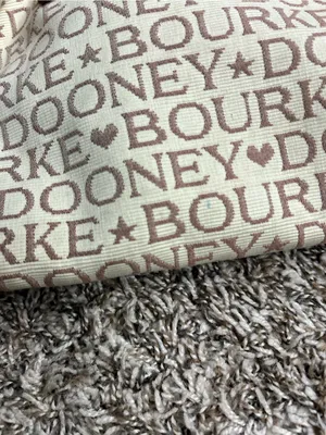 Dooney & Bourke Tan Logo Canvas Vintage Shoulder Bag Heart Star Detail thumbnail 8