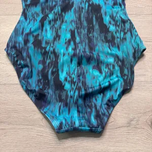 TYR Womens Controlfit One Piece Swimsuit Teal Blue Abstract UPF 50+ Size M‎ NWT thumbnail 3