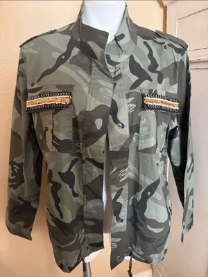 Military-Style Green Camo Utility Jacket thumbnail 2