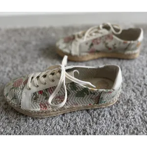 Vince Camuto Floral Perforated Leather Espadrille Platform Sneakers‎ White 7.5 thumbnail 10