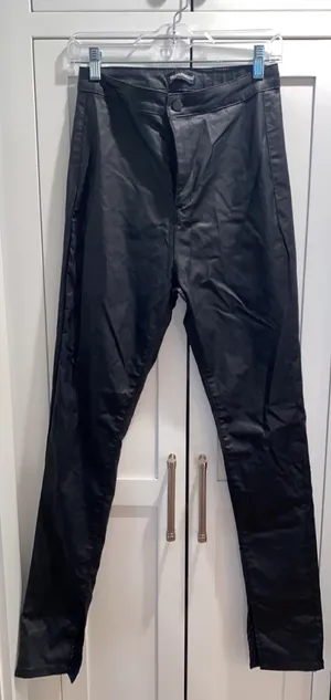 Pretty Little Thing Black Faux Leather Pants thumbnail 3