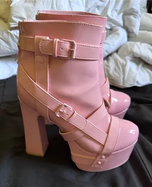 Women’s Pink High Platform Buckle Ankle Boots Size 10 thumbnail 1
