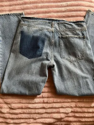 Low Rise Jeans thumbnail 3