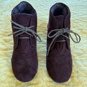 Forever Brown Patricia Lace Up Low Wedge Ankle Booties Shoes thumbnail 4