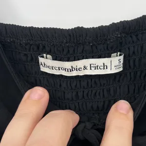 Abercrombie & Fitch Small Black Puff Sleeve Peasant Crop Top EUC Boho Whimsigoth thumbnail 5