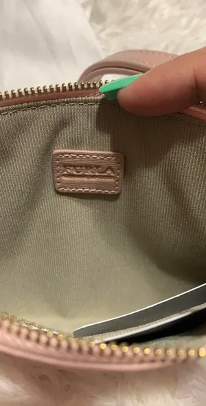 Authentic  wristlet thumbnail 4