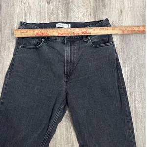 Abercrombie & Fitch The Mom High Rise Jeans Washed Black 29 8 Short‎ thumbnail 8