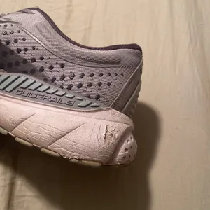 Brooks Adrenaline GTS 21 Running Shoe thumbnail 9