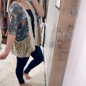 True Self Floral & crushed velvet boho cardigan size XLarge thumbnail 3