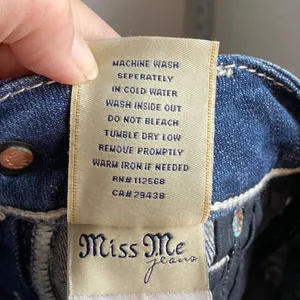 Miss Me Jeans Women's Size 26 boot cut Denim Embellished trim flap‎ Pockets thumbnail 13