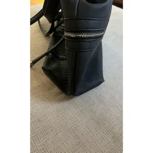 Torrid Satchel Bag Womens Large Black Faux Leather Chevron Zip Pockets Purse thumbnail 4