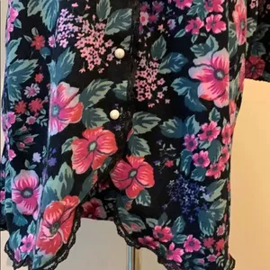 Vintage Gold label Victoria’s Secret sleep shirt thumbnail 2