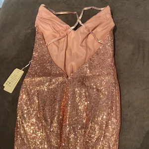 Women’s Pink Fully Sequined Mermaid Style Prom Party Dress Size 6 NWT thumbnail 8