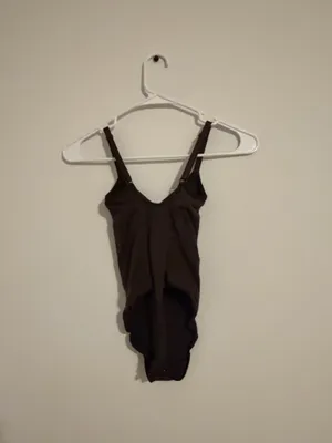 SKIMS Bodysuit Thong Sculpting thumbnail 2