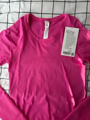 Sonic Pink Lululemon Long Sleeve Swiftly Tech, Size 4, Race Length 2.0” thumbnail 2