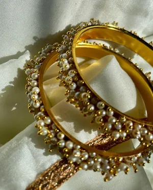 Bangle Bracelets Gold thumbnail 10