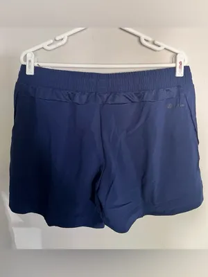 Adidas Aero Ready Women’s navy Blue Athletic Shorts Gym Running Sz L HD5192 NEW. thumbnail 3