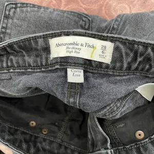 Abercrombie & Fitch the skinny High Rise Jeans Size 6/28 thumbnail 9