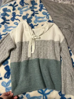 TJ Maxx sweater thumbnail 4
