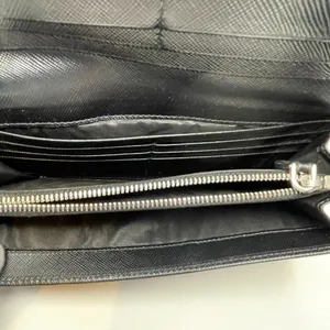 Prada Large Saffiano Calfskin Leather Wallet - Black - Preowned thumbnail 8