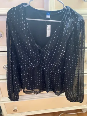 Old Navy Top Women’s thumbnail 1