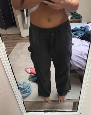 American Eagle Cargo Pants thumbnail 1