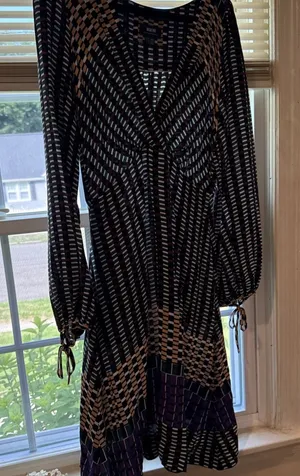 Maeve For Anthropologie Knee Length Dress Black Multi Color Long Sleeved Size 10 thumbnail 1