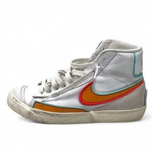 NIKE | 5.5 | Sneakers Hi Top Women's Blazer Mid '77 Infinite Runners thumbnail 2