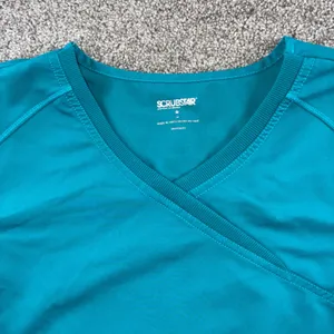 Scrubstar‎ Teal Wrap Scrub Top Womens Medium Medical Uniform Short Sleeve thumbnail 2