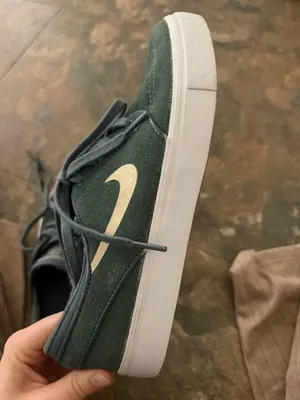 Nike Shoes thumbnail 3