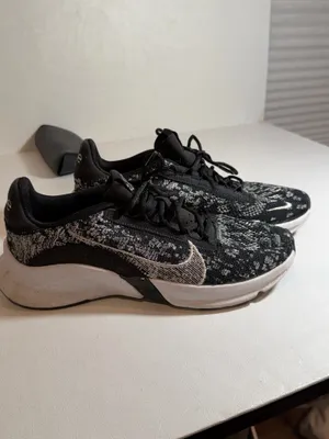 Nike Air Zoom Pegasus black & white sneakers Size US 8.5 thumbnail 2
