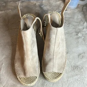 Kenneth Cole 9.5 Olivia Wedges thumbnail 7