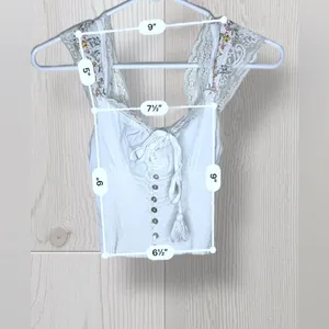 FOREVER 21 Women’s White Lace Floral Fairycore Embroidered Crop Top thumbnail 6