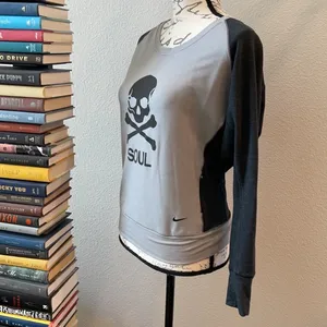 $85 NWT NIKE Soul Cycle pullover M thumbnail 4