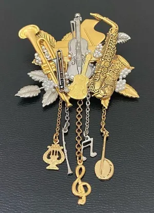 Vintage Musical Instruments Music Theme 3D Brooch 36.6g thumbnail 5