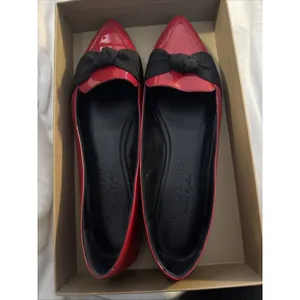 Burberry Red Patent Loafers Grosgrain Bow Flat Shoes SIZE 40- Box, Info &Dustbag thumbnail 2